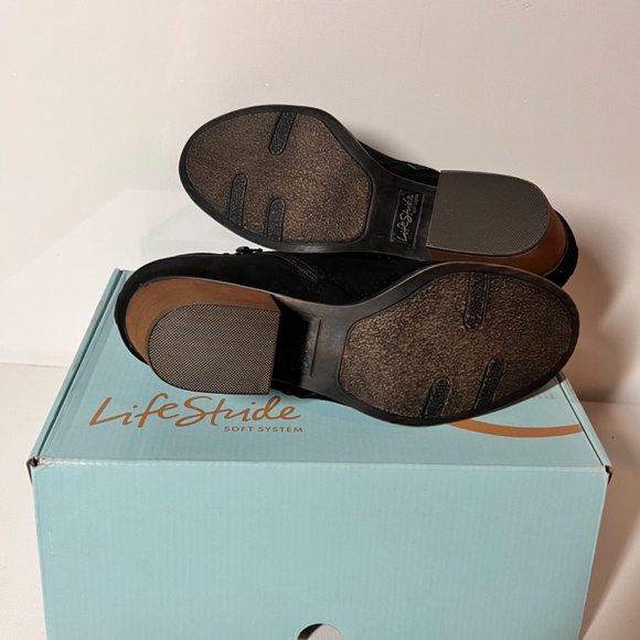 Lifestride Blake Microfiber Heeled Ankle Booties - Picture 6 of 6